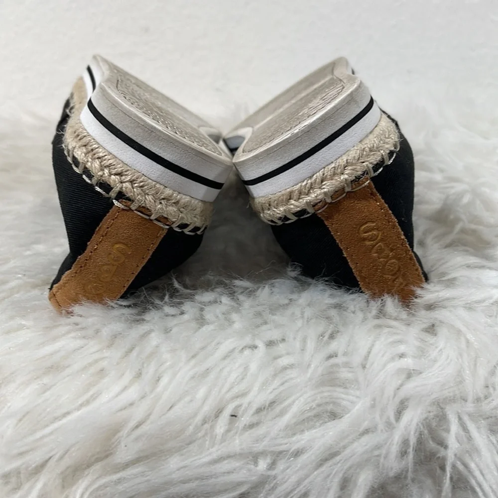BOBS FROM SKECHERS Breeze Memory Foam Espadrilles  Size 7.5
